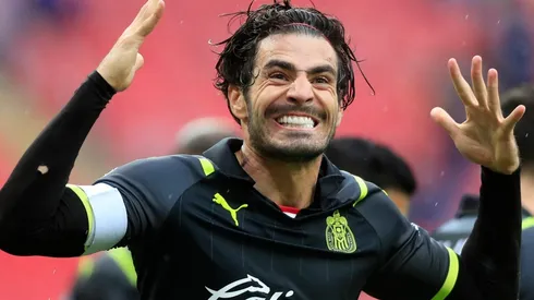 Antonio Briseño fue burlado por un aficionado de Chivas.