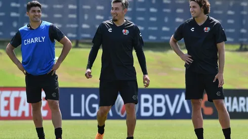 Rubens Sambueza y Santiago Giménez, entre los nominados al Jugador del Mes