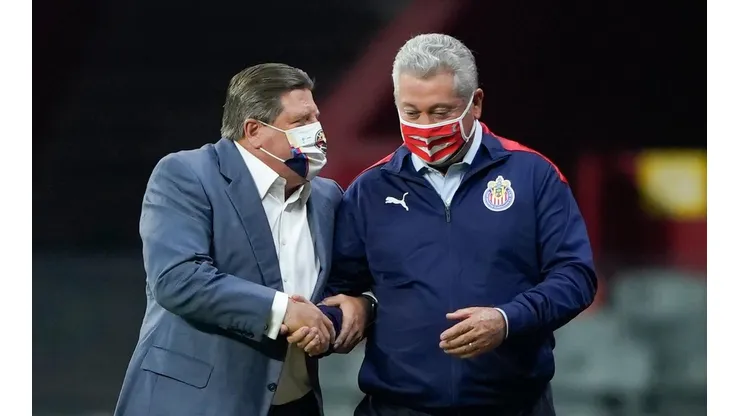 Miguel Herrera y Víctor Manuel Vucetich.