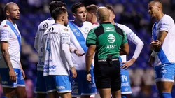 El árbitro Andrés Esquivel marcó el penalti con el que se le escapó la victoria al Puebla.