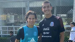 Diego Abreu con Diego Lainez en un entrenamiento de la selección mexicana.