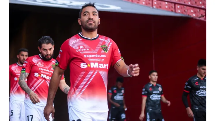 Semanas importantes para saber sobre el futuro de Marco Fabián