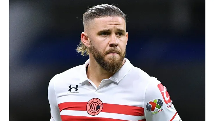Miguel Barbieri causa baja por el resto del campeonato.