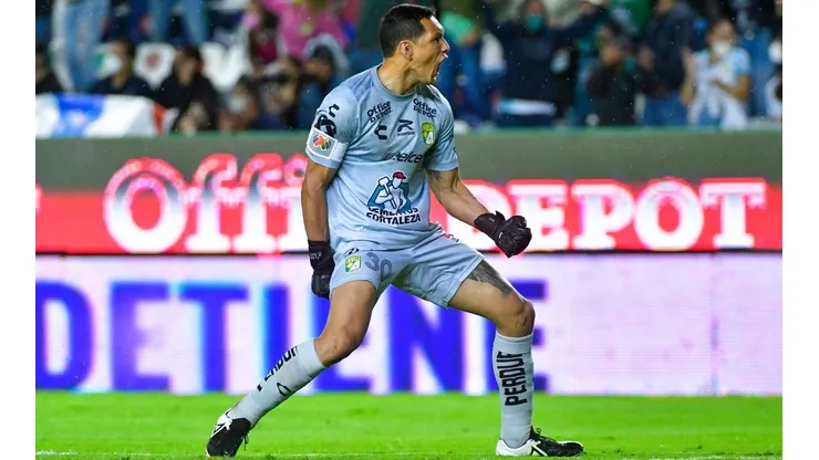 Rodolfo Cota ha sido campeón