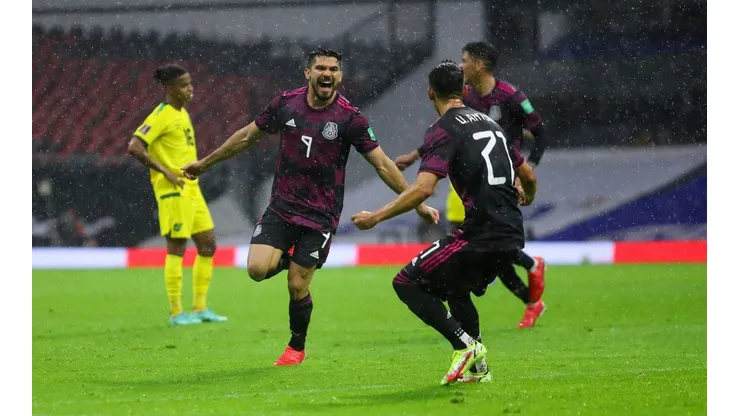 Henry Martín salvó a México con un gol sobre la hora.