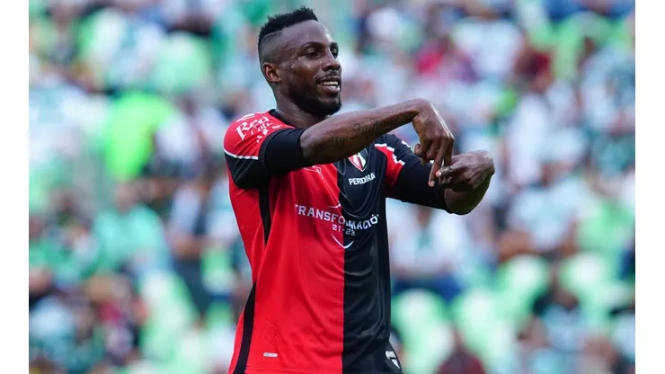 Tigres UANL abucheó a Julián Quiñones y él no se calló en las redes