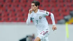 Santiago Muñoz debe definir para qué Selección Mayor jugará.