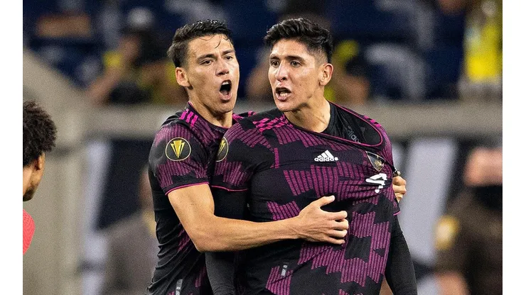 A Edson Álvarez no le gustan las críticas de los fans
