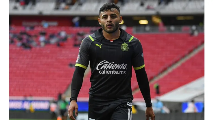 Alexis Vega demostró su viveza antes del cobro de Alejandro Zendejas