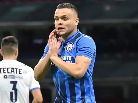 ¿Era penal para Cruz Azul? Cabecita protagonizó una polémica
