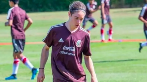 Marcelo Flores con la selección mexicana sub 16.