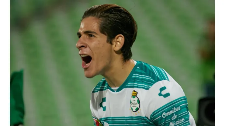 Santi Muñoz, a pasos del Newcastle.