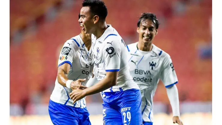 Charly Rodríguez anotó un golazo para Rayados.