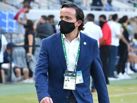 La botella de tequila que perdió Mikel Arriola ante Don Garber en el All-Star Game