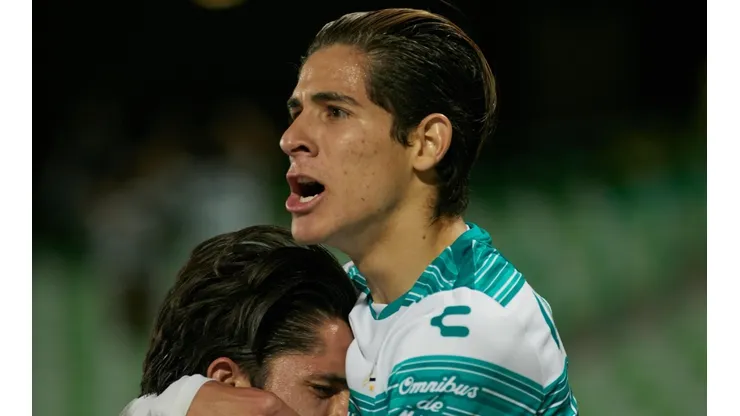 Santiago Muñoz celebró tres goles con la playera de Santos Laguna