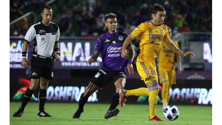 Vingón se fue lesionado tras la falta de Ríos.