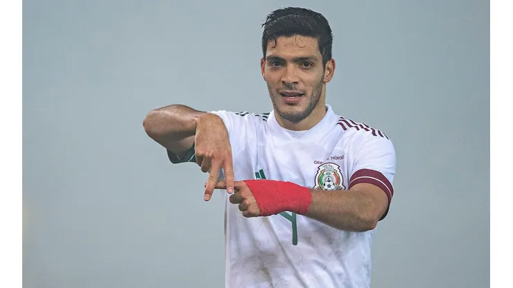 El goleador está de regreso: Raúl Jiménez ya tiene fecha para volver al Tri