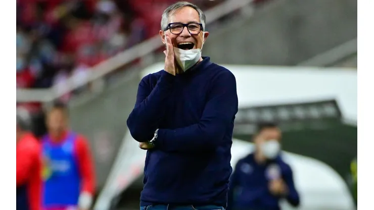 Ariel Holan y su León pisaron fuerte en su visita a Guadalajara