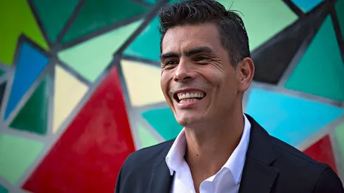 El ex guardameta de las Chivas de Guadalajara decidió compartir con sus fans el día que perdió el avión por relajarse de más.