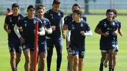 Alex Zendejas, con el dorsal 29, encabezaba el trote con Alan Pulido