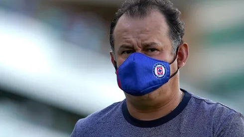 Juan Reynoso sería el apuntado para dirigir a Perú.