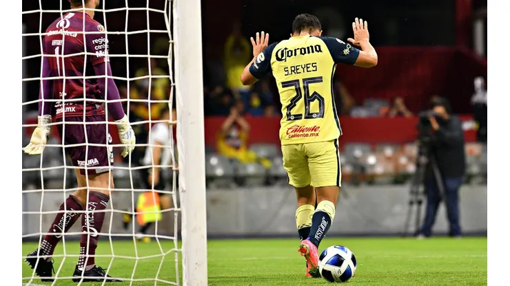 Salvador Reyes ofreció disculpas al Puebla tras marcar el 2-0.