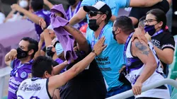 La afición del Mazatlán en el estadio el Kraken.