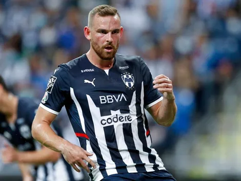 Vincent Janssen falla penalti contra Mazatlán ante los ojos de Javier Aguirre