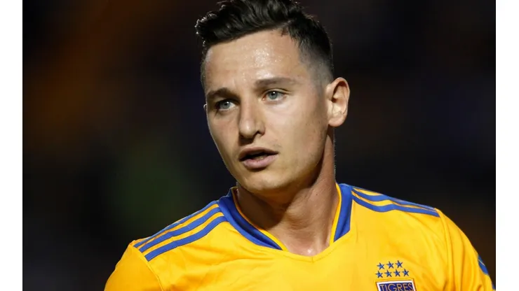 Thauvin se fue expulsado en Tigres.
