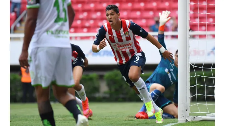 Con la fortuna de su lado, Ángel Zaldívar hizo el 1-1 parcial (foto: Imago7)