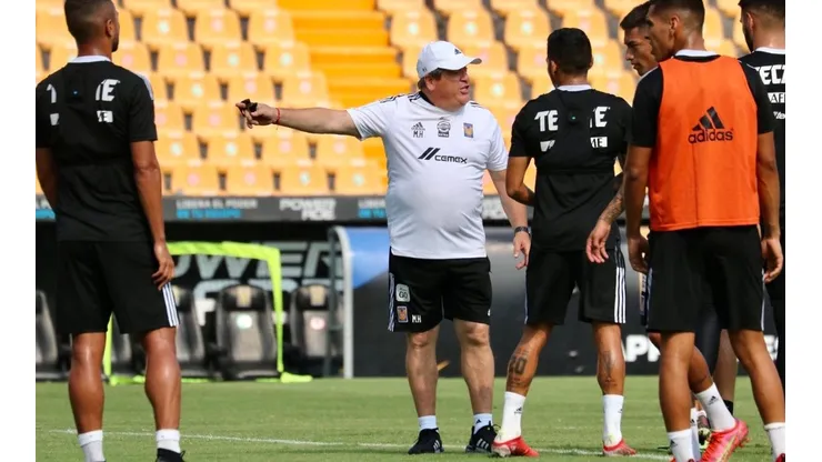 Miguel Herrera tendría a sus elegidos para enfrentar a Santos Laguna