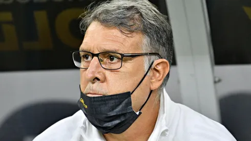 Martino seguiría en el Tri.