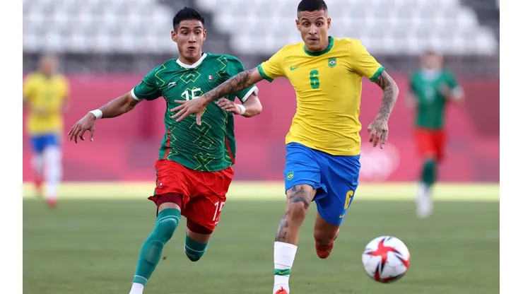 Uriel Antuna tuvo una clara oportunidad de gol para poner en ventaja a México.