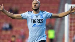 Carlos González, delantero de Tigres UANL.