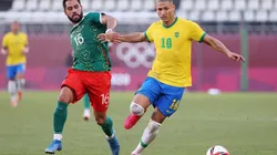 Richarlison estuvo muy cerca de darle el triunfo a Brasil sobre México.