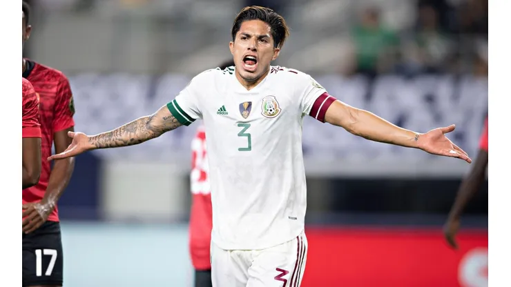 Campos destruyó a Carlos Salcedo.