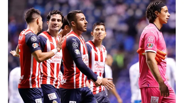 Chivas superó con poco a Puebla