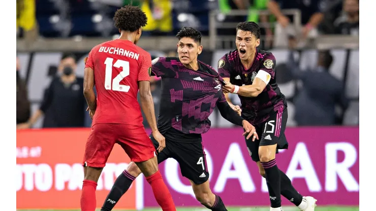 Los ánimos se calentaron al final del partido entre México y Canadá.