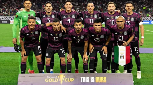 Jonathan dos Santos salió en el equipo titular a pesar de la muerte de su padre.