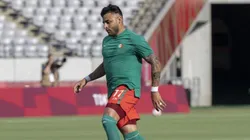 Alexis Vega se erró un gol insólito.