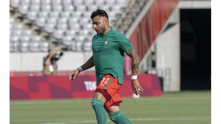 Alexis Vega se erró un gol insólito.