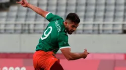 Video: La dura entrada contra Henry Martín que encendió las alarmas en el Tri