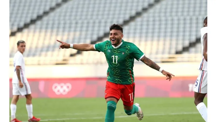Golazo de Alexis Vega sobre Sudáfrica.
