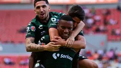 Juan Otero hizo el primer gol del torneo en esta victoria del Santos.