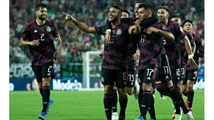 México goleó y avanzó a las semifinales.