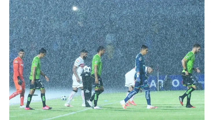 Tormenta eléctrica en el partido Juárez contra Toluca.