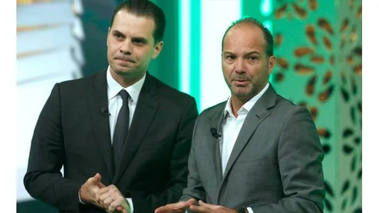 Christian Martinoli y Luis García, presentes en el debut del Tri ante Francia en Tokio 2020.