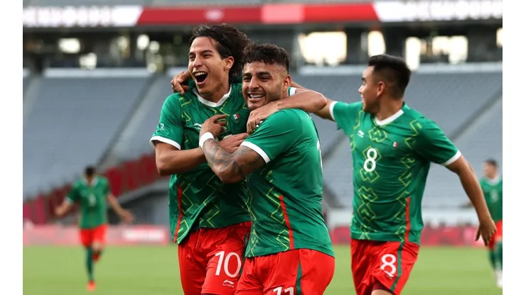 Alexis Vega fue el autor del primer gol de México ante Francia en Tokio 2020.