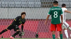 André-Pierre Gignac le anotó un gol a Memo Ochoa de penal en Tokio 2020.