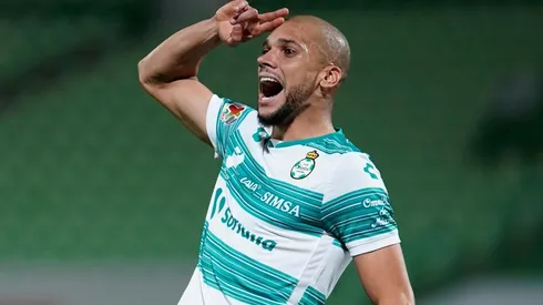 Matheus Doria, defensa de Santos Laguna.
